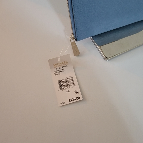 NWT Micheal kors continental wallet - Picture 3 of 5